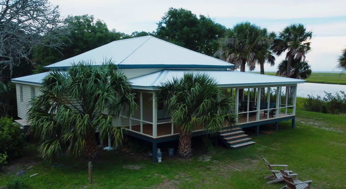 The historic Beulah estate surrounded by trees on Edisto Island